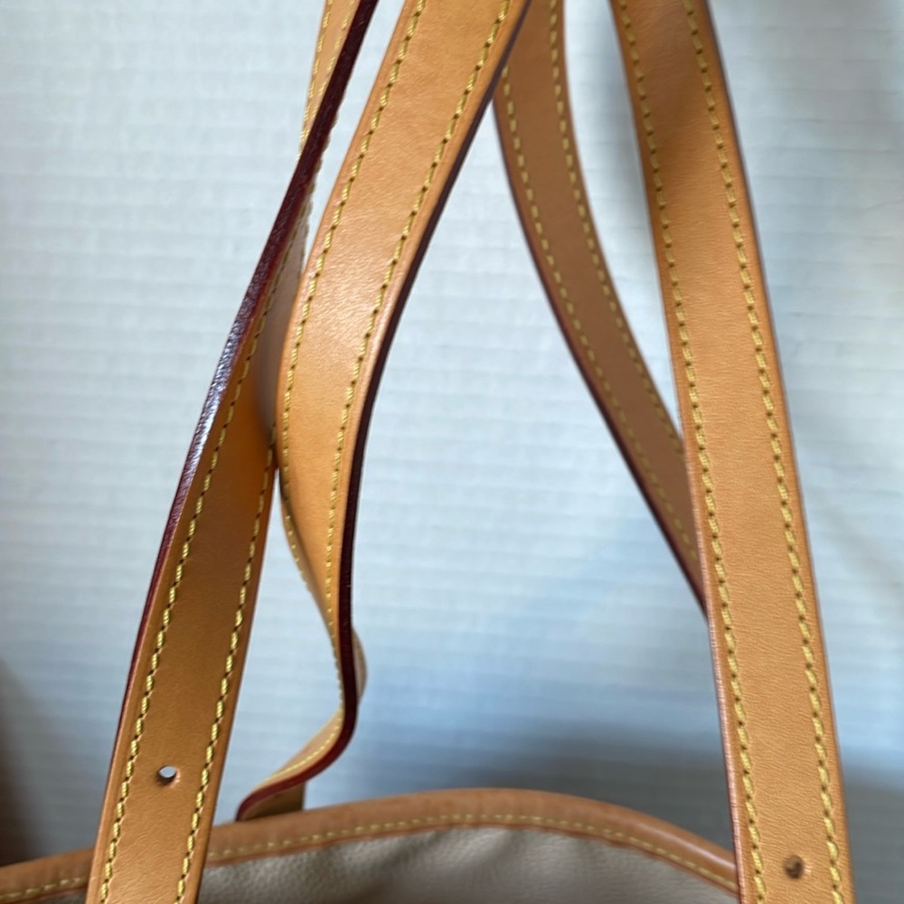 Authentic Large Bucket Shoulder Bag Louis Vuitton. - Picture 5 of 17
